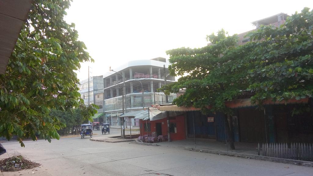 Hospedaje Independencia ปูคาลปา ภายนอก รูปภาพ