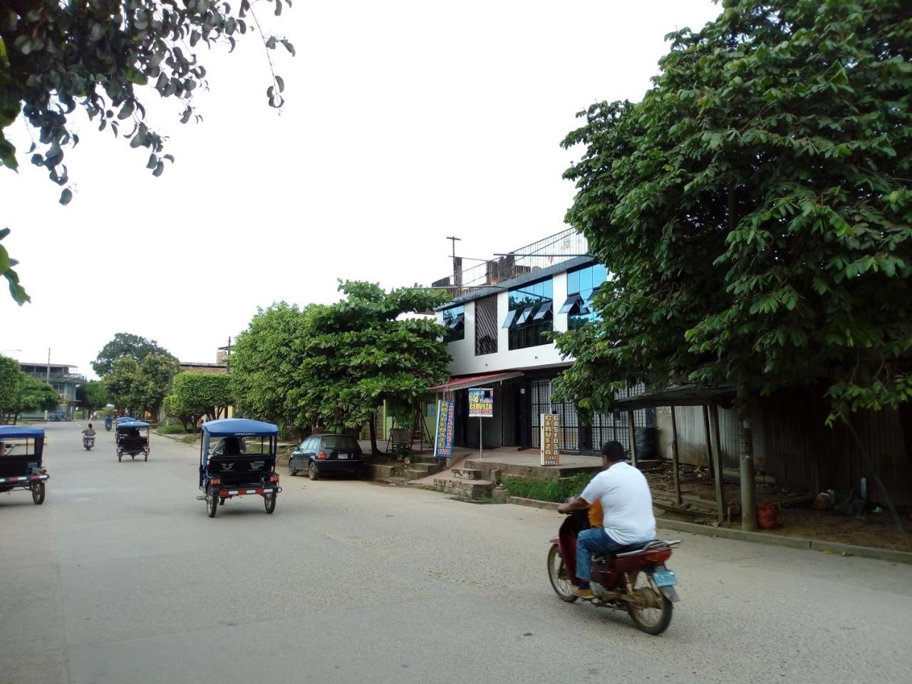 Hospedaje Independencia ปูคาลปา ภายนอก รูปภาพ
